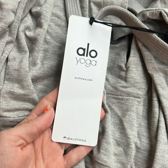 NWT Alo yoga “ideal” long sleeve top Grey Small - Picture 4 of 5